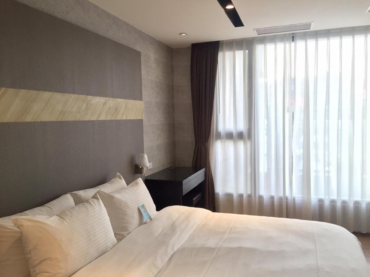 Fengjia Hotel Bell Taichung Exterior foto