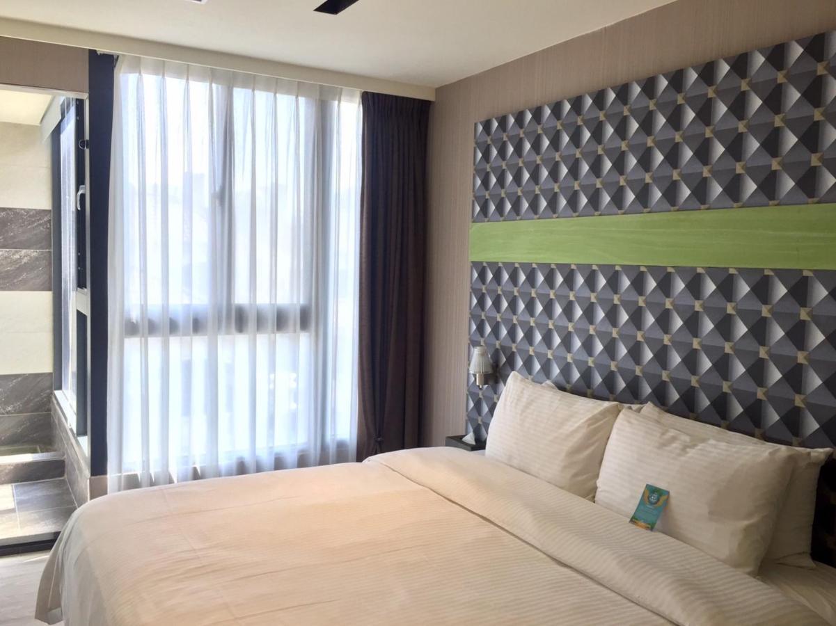 Fengjia Hotel Bell Taichung Exterior foto