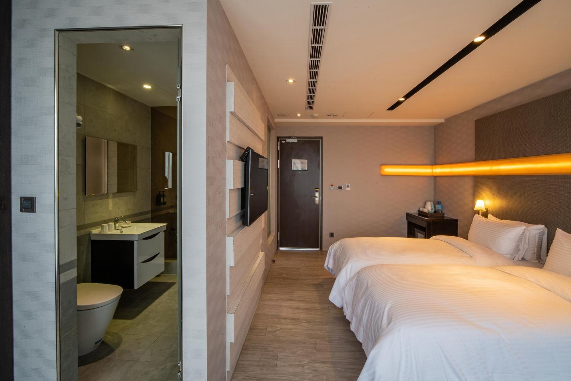 Fengjia Hotel Bell Taichung Exterior foto