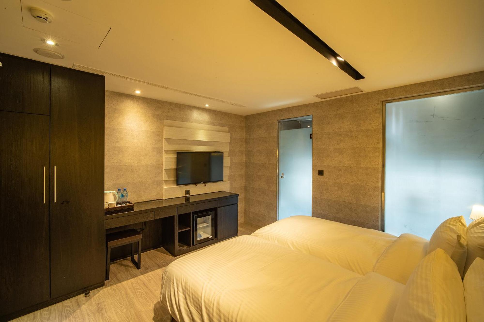 Fengjia Hotel Bell Taichung Exterior foto